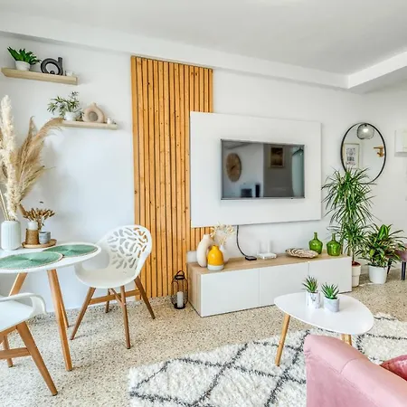 Διαμέρισμα Hanami Avenida De Espana Front - Mountain View